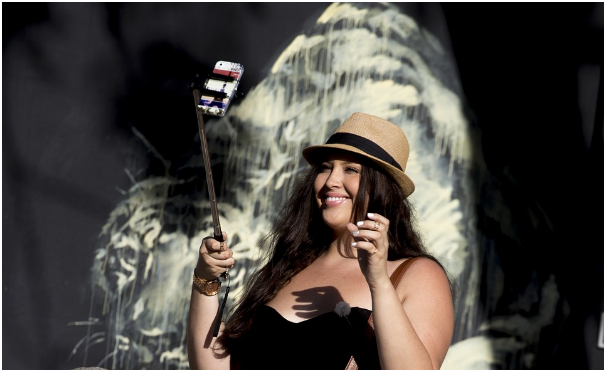 buat si pecinta selfie